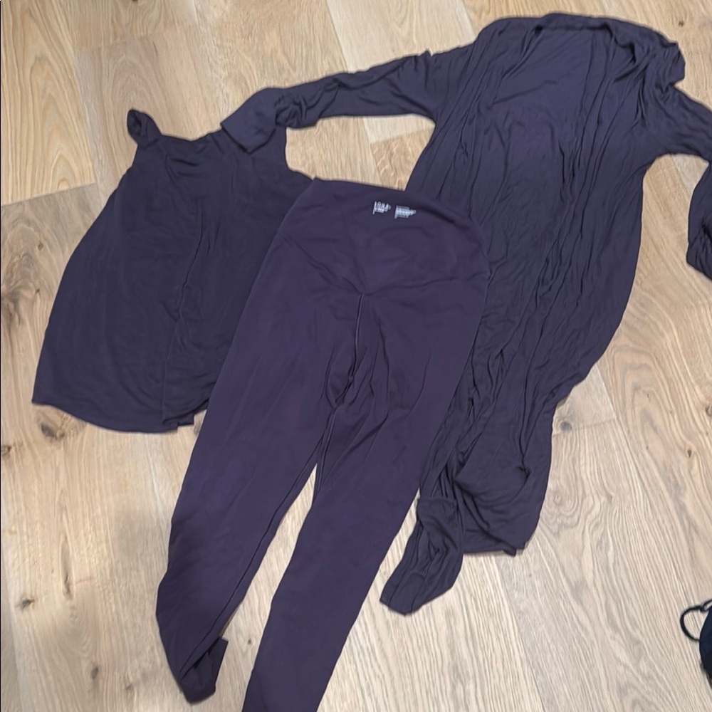 Soma Deep Purple Lounge Set